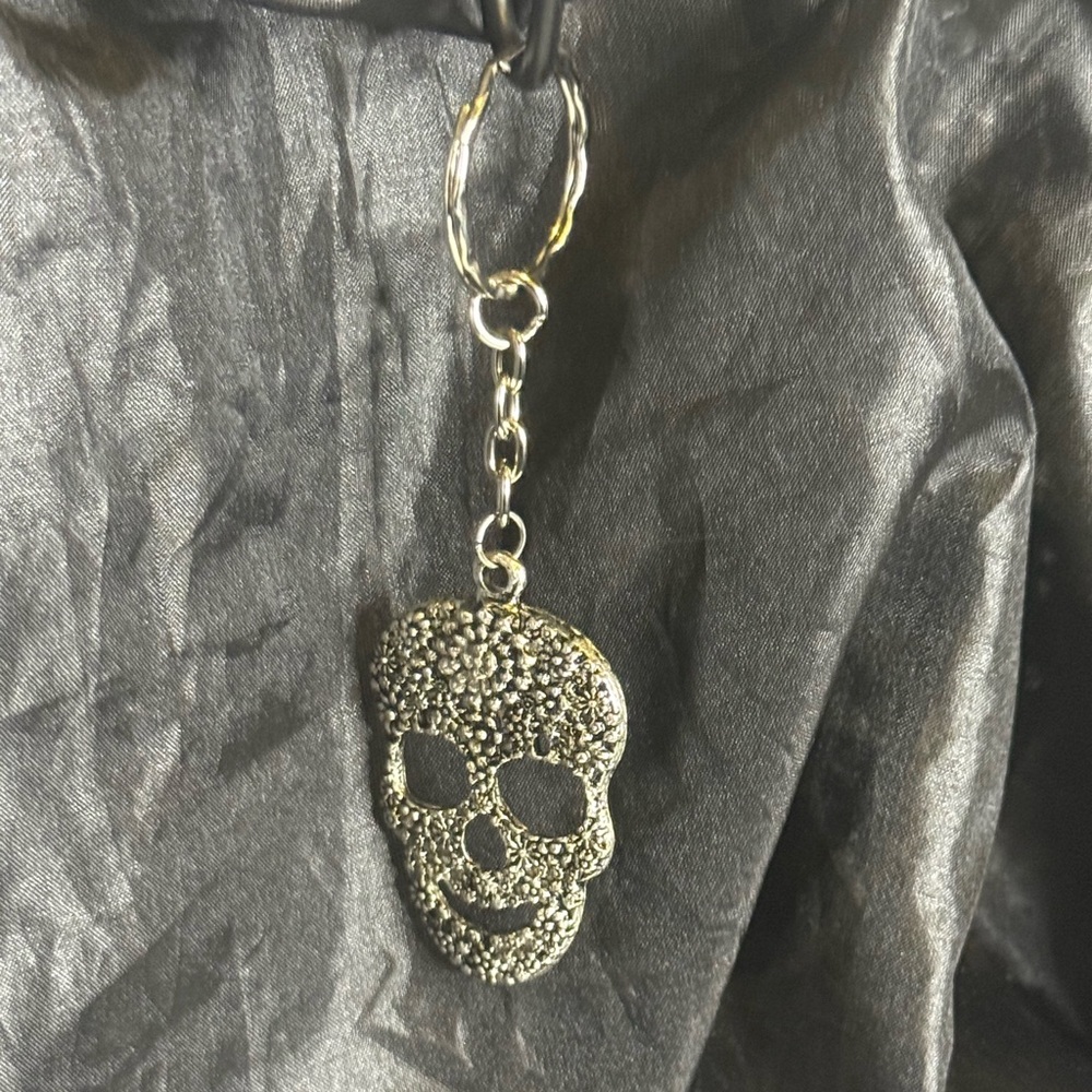Unisex Stainless Steel Skull head Keychain
